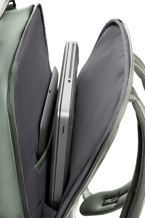 mochila karissa evo 15.6 sálvia